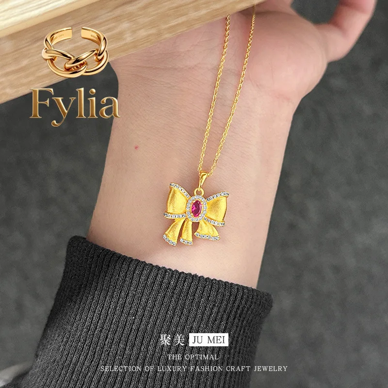 Joyería Fylia, Collar con Colgante de Rubí en Forma de Lazo de Princesa Fugitiva, Oro Real de 24K 9999, con Oro Antiguo y Diamantes