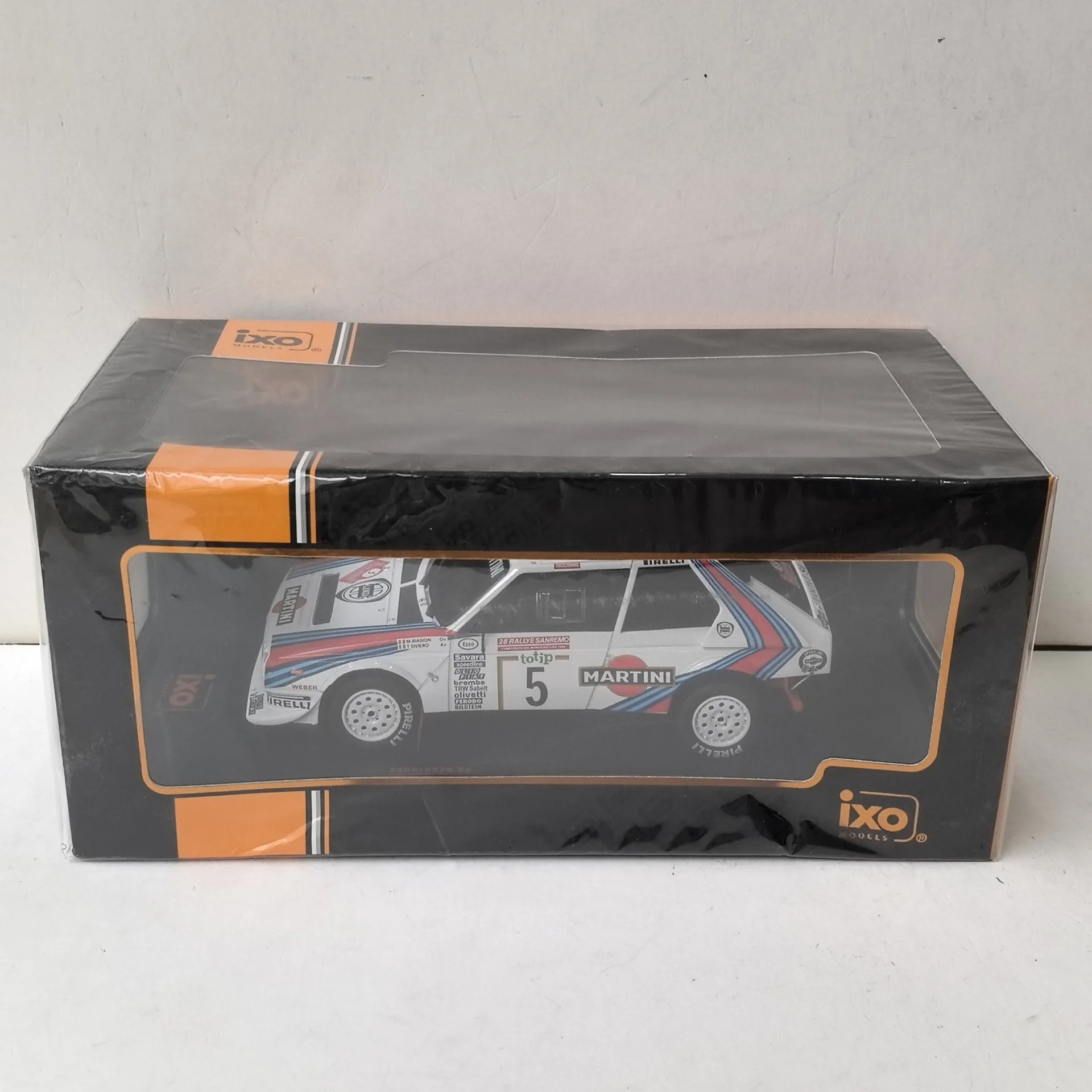 

Литой под давлением IXO масштаб 1/24 LANCIA DELTA S4 # 5 1986 гоночная модель автомобиля из сплава Lancia, Коллекционная игрушка, подарок, сувенир, витрина, орнамент