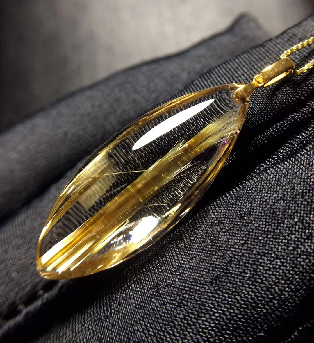 

Natural Gold Rutilated Quartz Pendant Rutilated Quartz Jewelry 30*12*8.3mm Men Women Brazil AAAAAAA