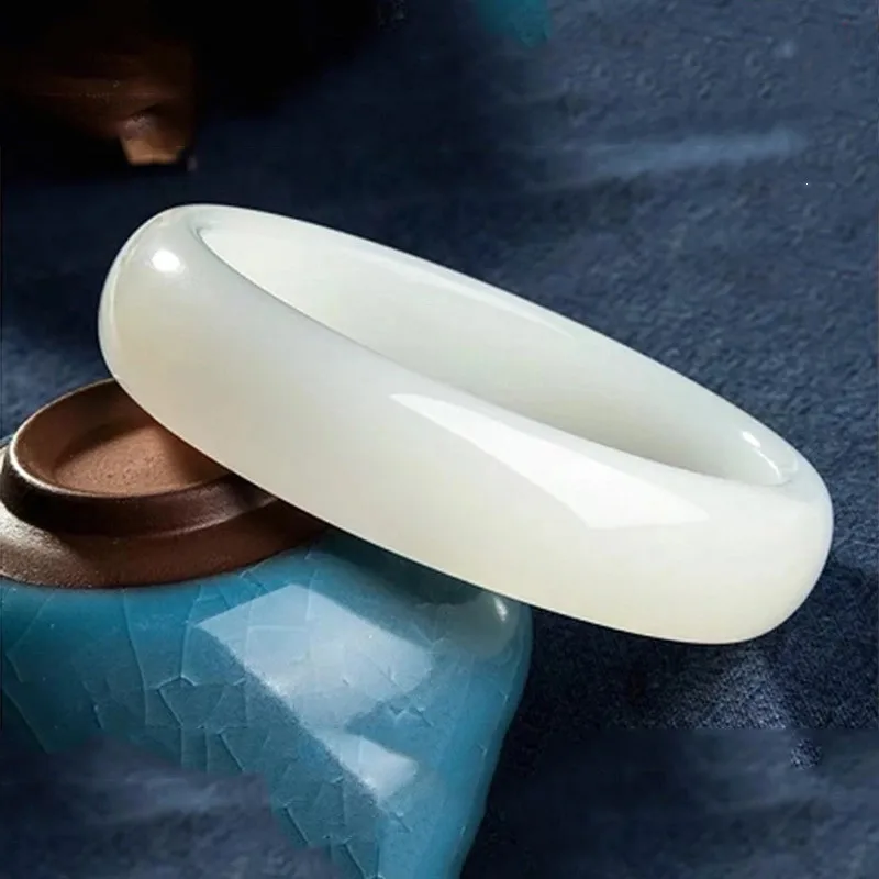 

Xinjiang Hotan White Girls, Sheep Fat Grade Kunlun Jade , Women's Natural Jadeite Bracelet for Good Lu