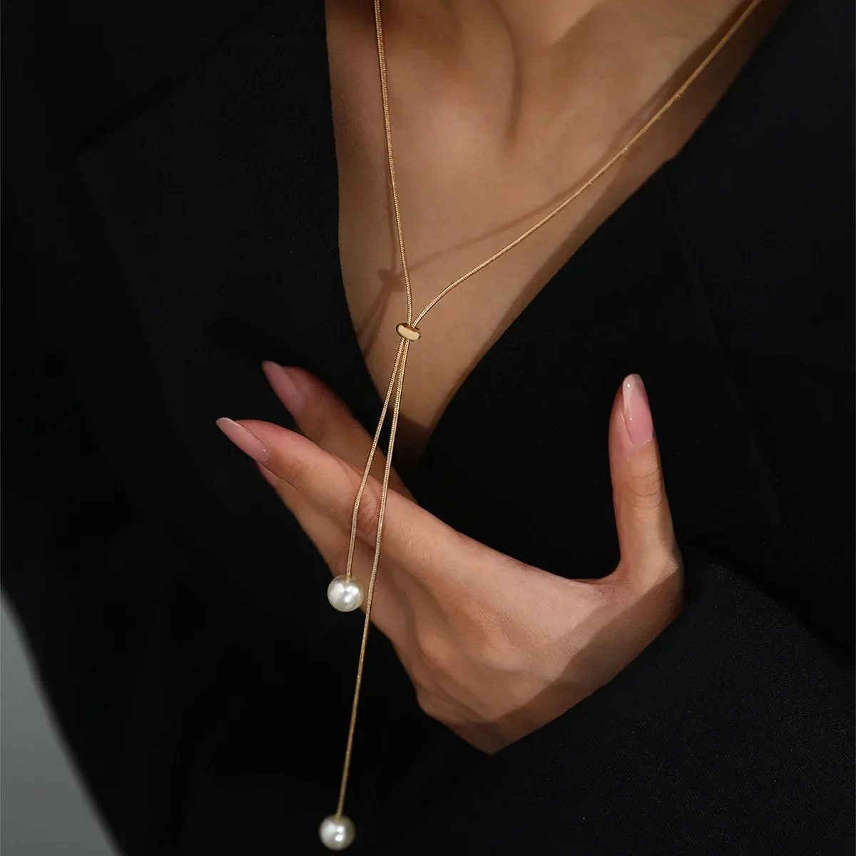 Fashion Simple Gold Color Pearl Necklaces for Women Long Tassel Pull Design Clavicle Chains Necklace Jewelry Collares