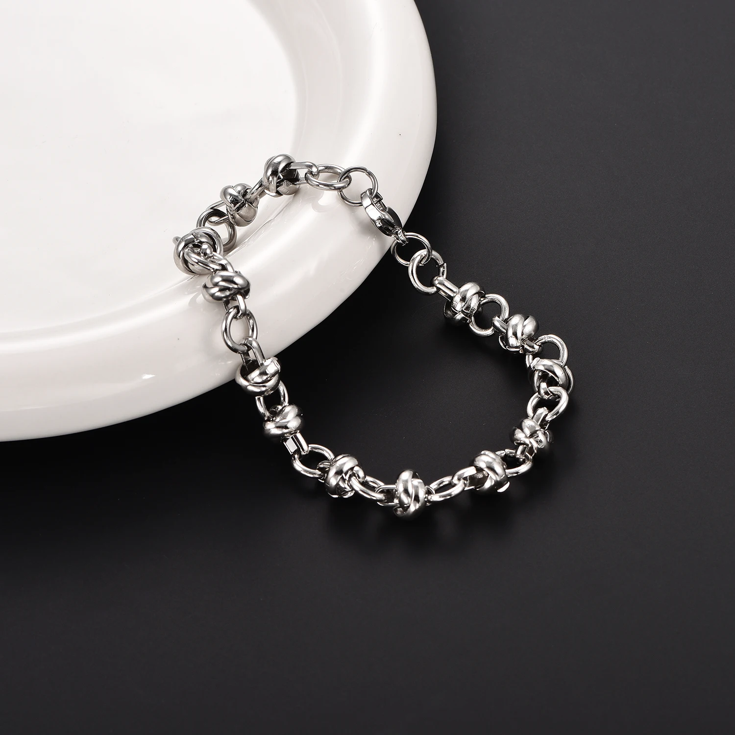 8MM Chunky Link Knoten-Handkette aus Edelstahl, Kreatives Perlen-Knoten-Armband, Personalisierter Party-Schmuck – Detail 1
