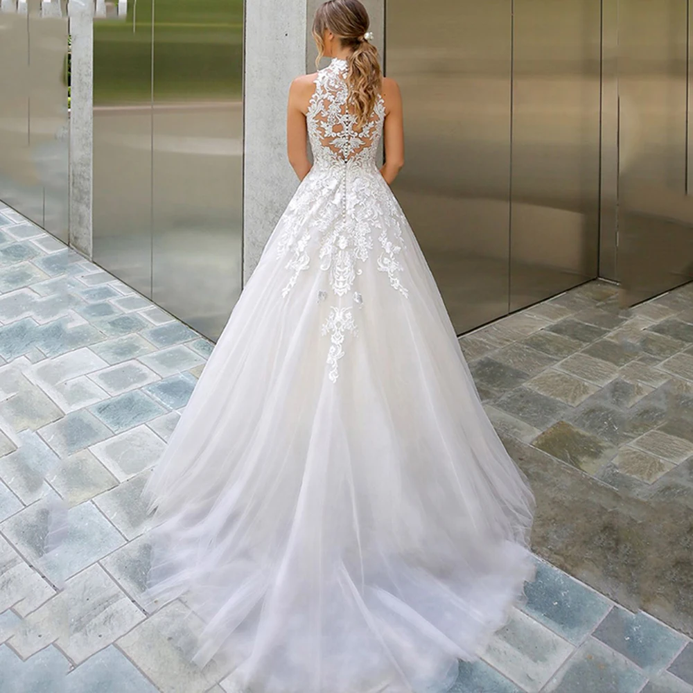 Luksusowa włoska koronka z wysokim dekoltem bez rękawów 2024 suknia ślubna z białym tiulem w stylu Vintage