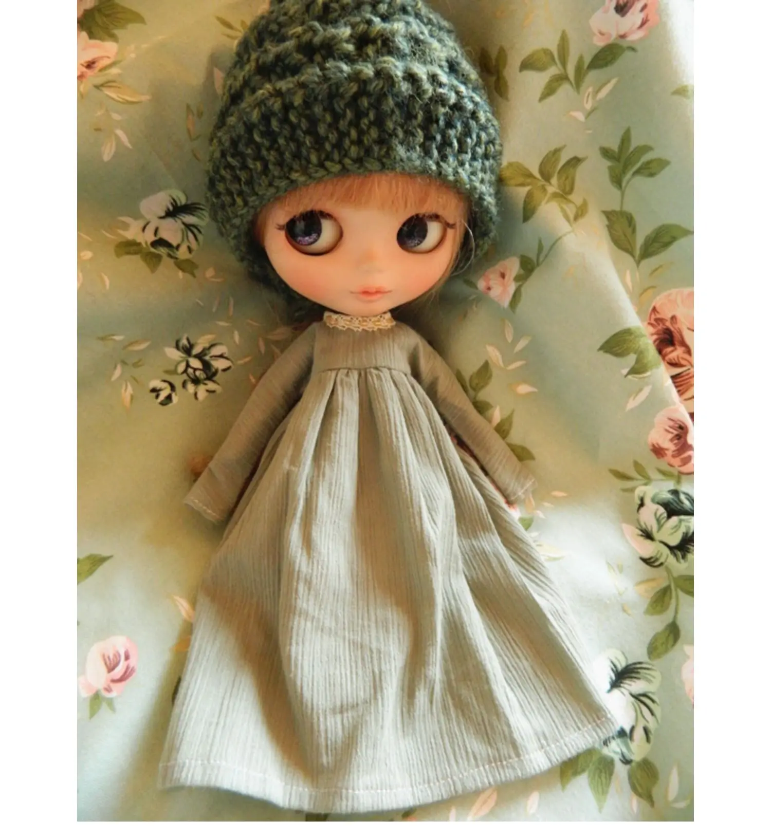 Licca MMK Wandering Poet's Minimalist Ultra Long Sleeve Blythe doll dress skirt, apron, 1/6 BJD 30cm for Pullip,Ob22,Ob24, Licca