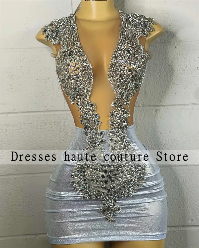 Mini vestido de cóctel plateado Sexy para niñas negras, vestidos de graduación cortos con cuentas de cristal brillantes, vestidos de fiesta de ilusión, 2023