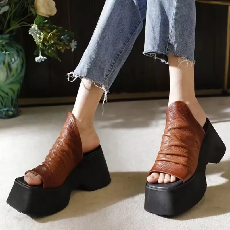 2023 Summer New Fashion Leather Thick Sole Ultra High Heel Women\'s Slippers Versatile Comfortable Fashion Shoes for Women