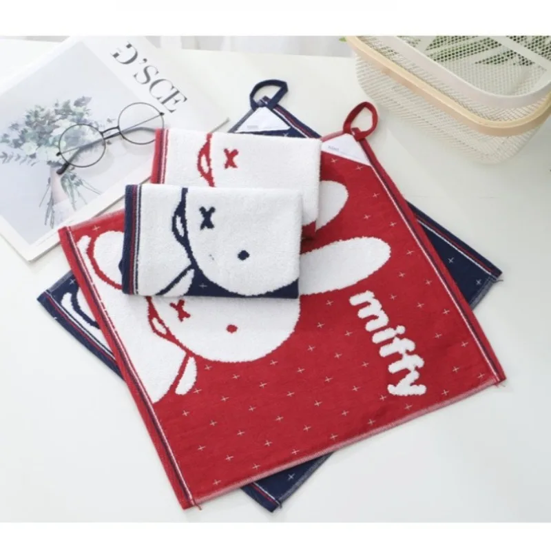 Toalla Kawaii Miffy, toalla de mano cuadrada suave y absorbente con lazo colgante, bonito conejito de dibujos animados, 100% algodón para uso doméstico y en viajes