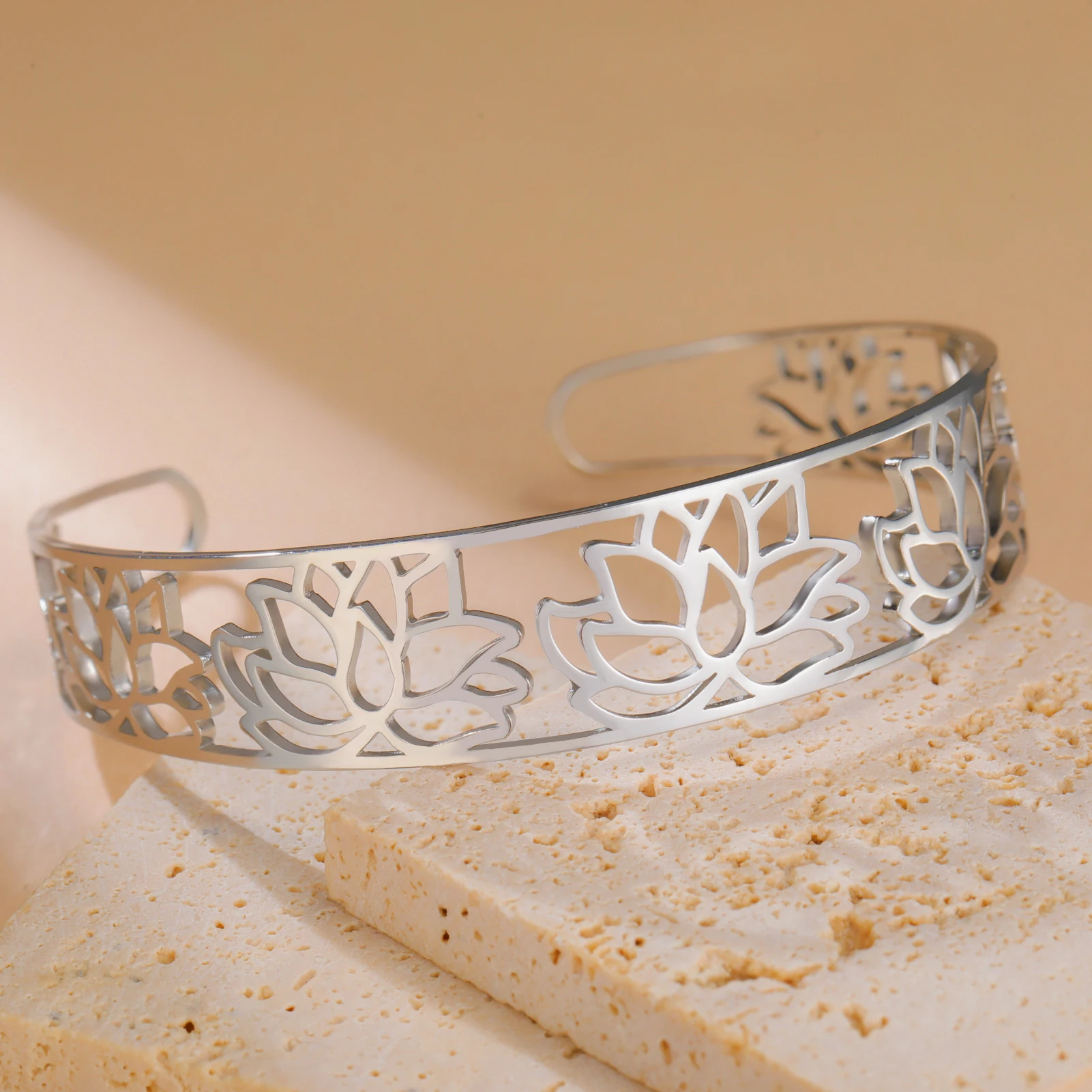 COOLTIME Lotusblume Offener Armreif Edelstahl Yoga Buddhismus Hindu Amulett Lotus Armreif Schmuck Geburtstagsgeschenk Neu – Detail 10