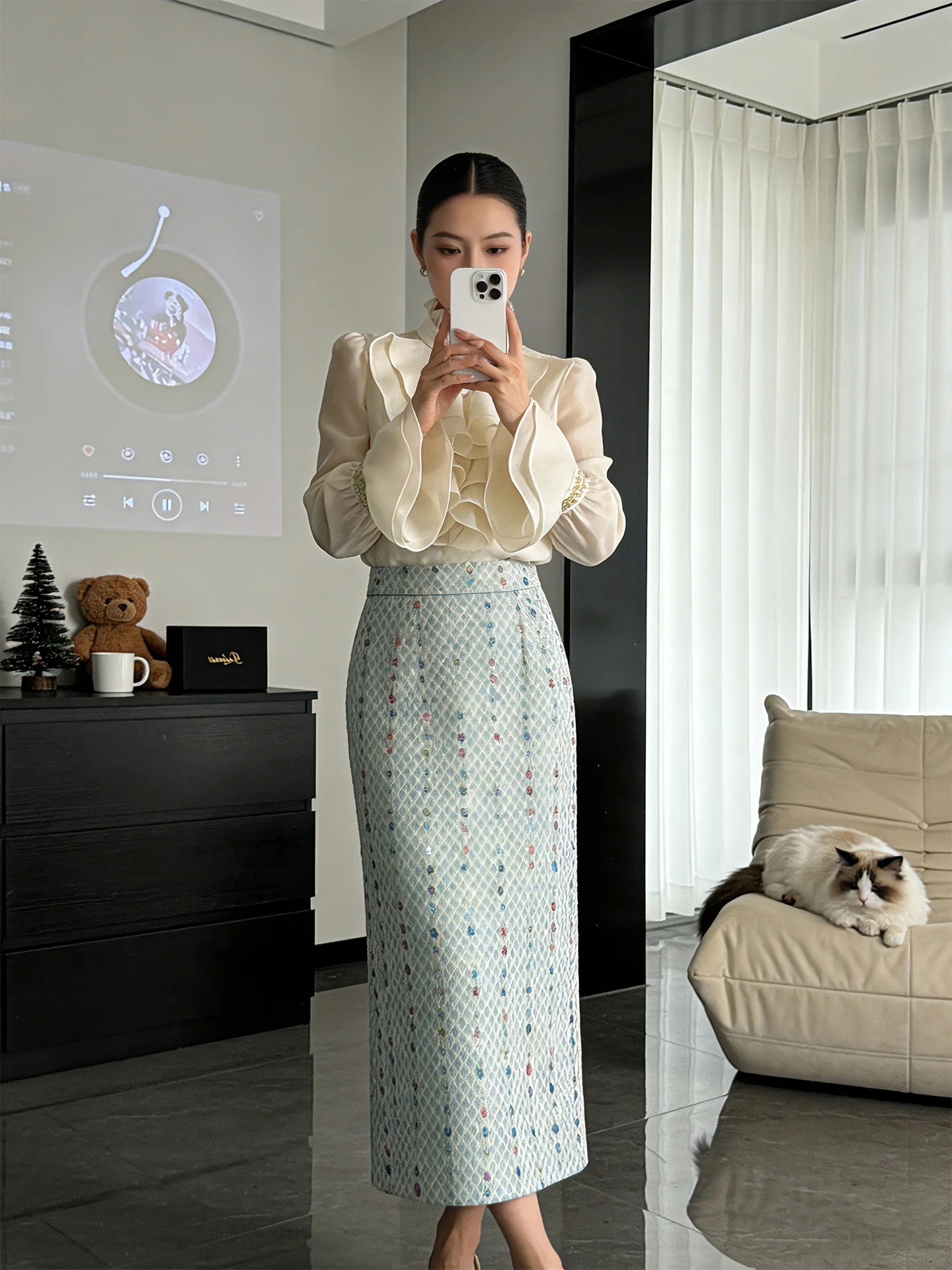 

Romantic Bubble Sleeve Shirt Women's Pear Color Blouse with Lotus Leaf Elegant French Style Slimming Long Sleeve Shirt