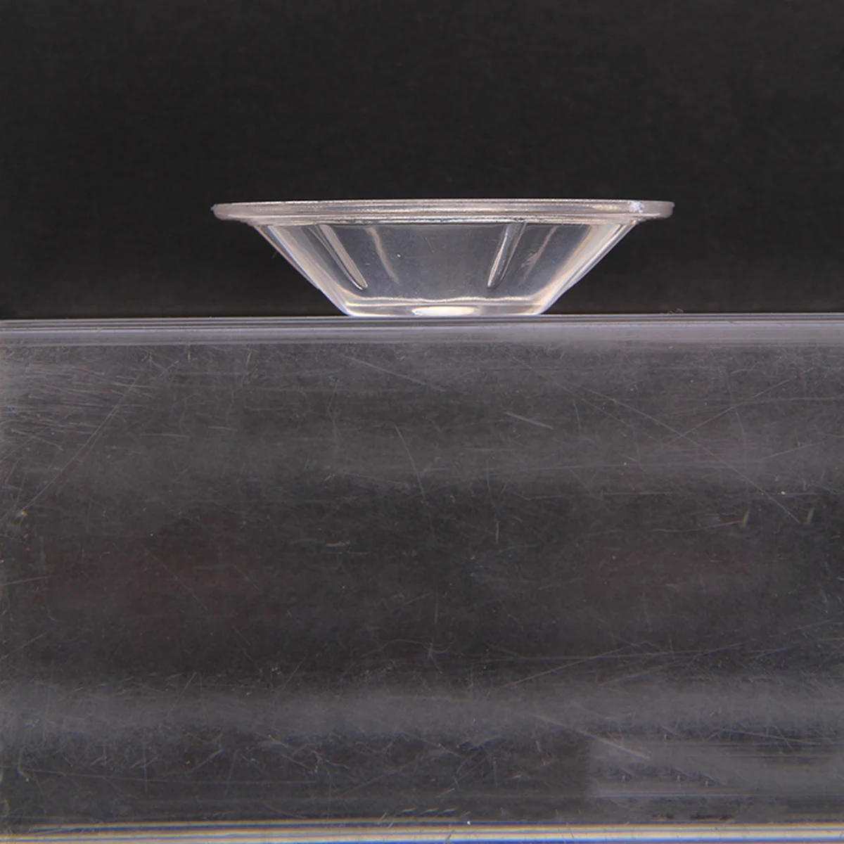 

4 pcs Clear Plastic Cup Screw Mount For Glass Window Mirror Smooth Surface Hanging Decor Keys Lightweight Items Holder Hook