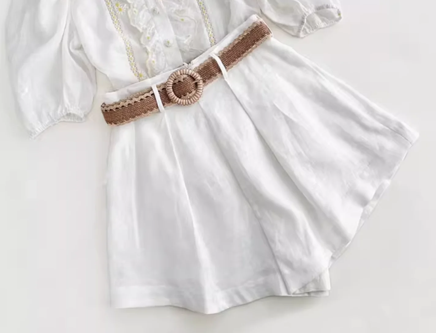 women good-match white color linen sashes shorts