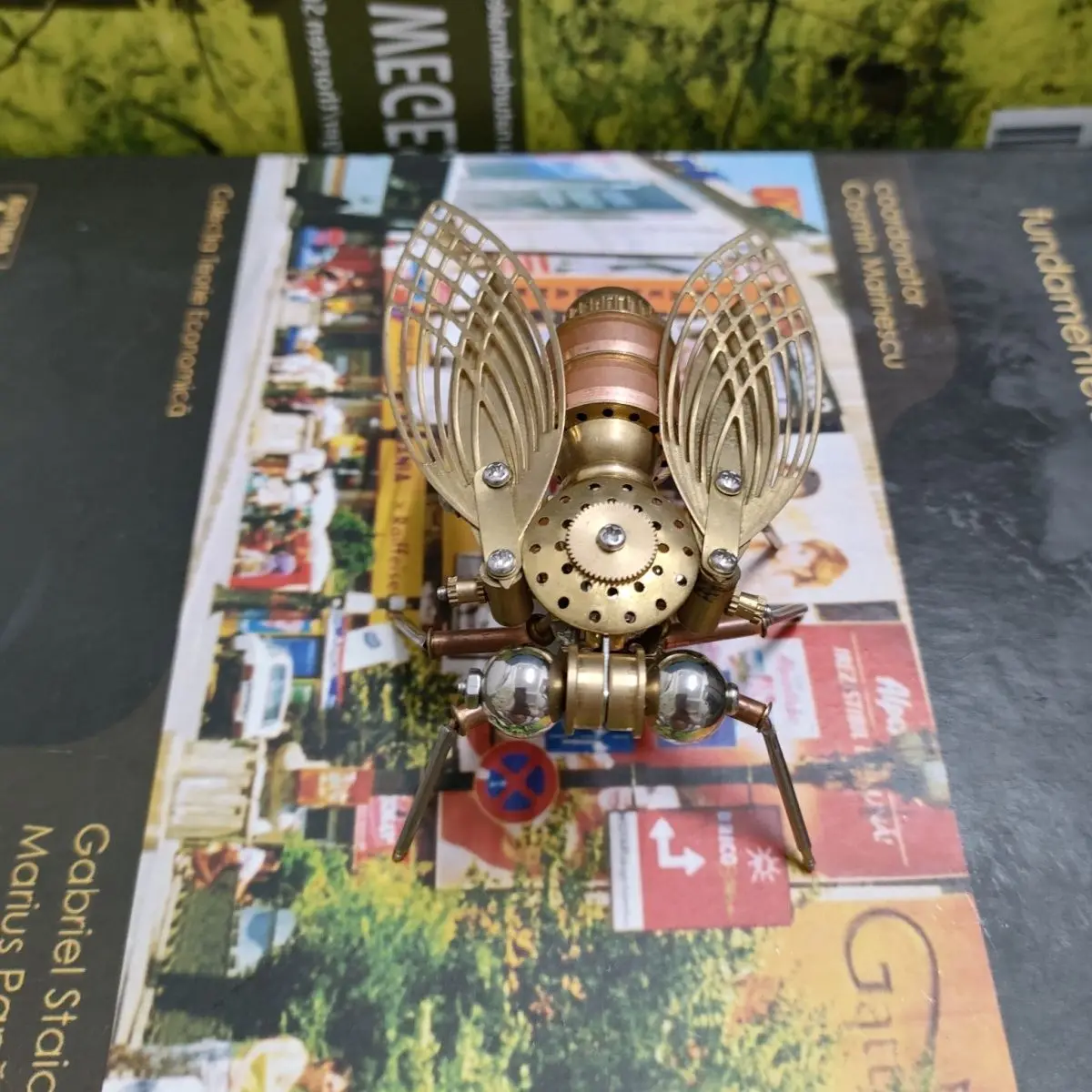 Steampunk mechanical insect golden fly punk style full metal model handmade crafts ornaments - Finished Product