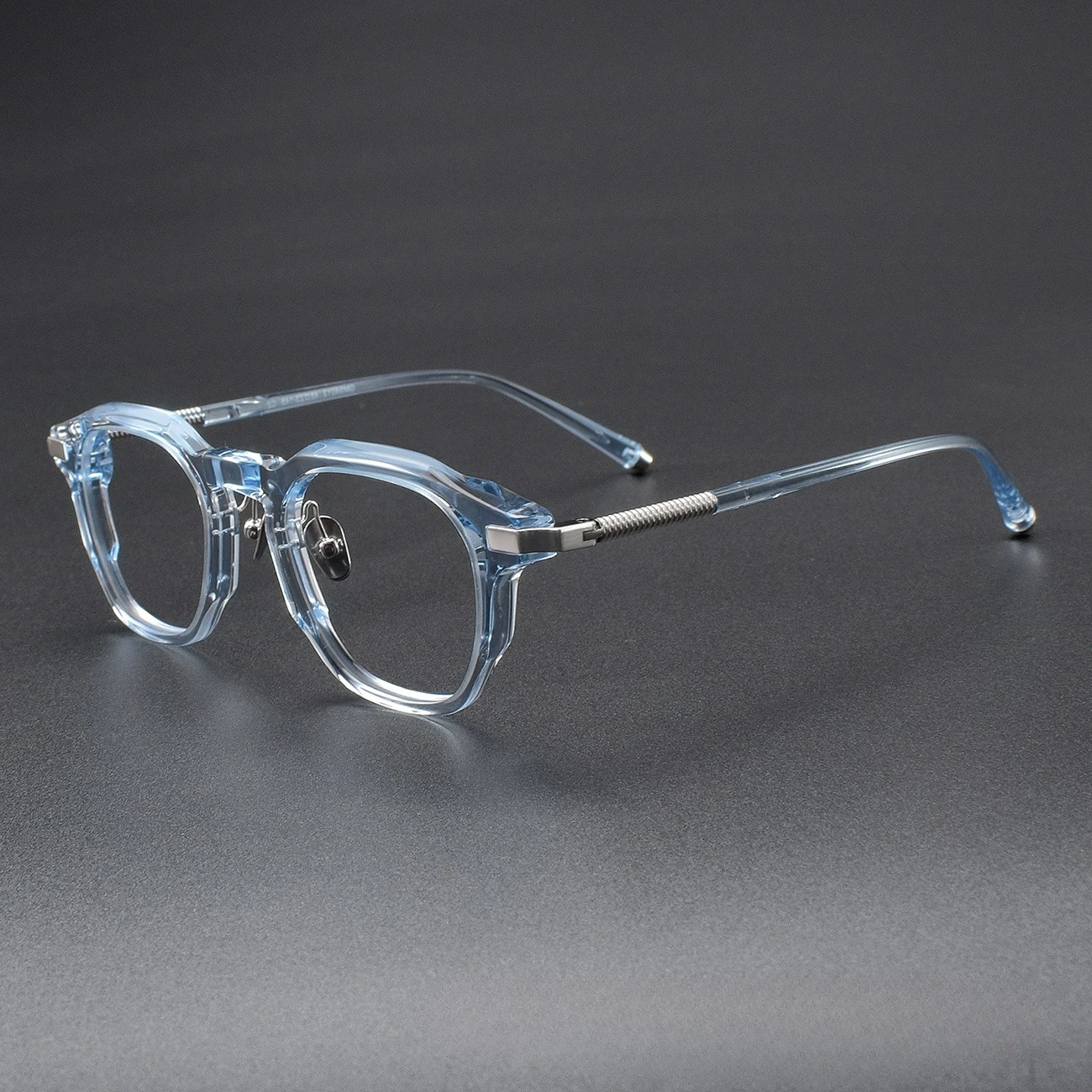 

Высококачественная оправа для очков из ацетата 2026 года: модные женские и мужские полигональные оправы с поддержкой коррекции близорукости, защитой от синего света и фотохромными линзами.