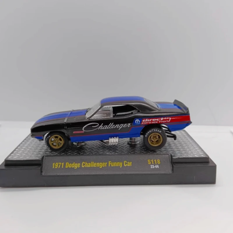 

M2 Machines Diecast 1: 64 Scale 1971 Dodge Challenger Funny Car Alloy Simulation Car Model Collection Display Toy Gift