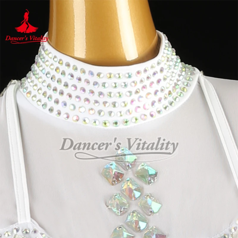 หญิง Waltz Foxtrot Tango ชุดสังคมเต้นรําแขนยาวสีขาวคอ Big Swing ชุดผู้ใหญ่ห้องบอลรูมเสื้อผ้าปรับแต่ง