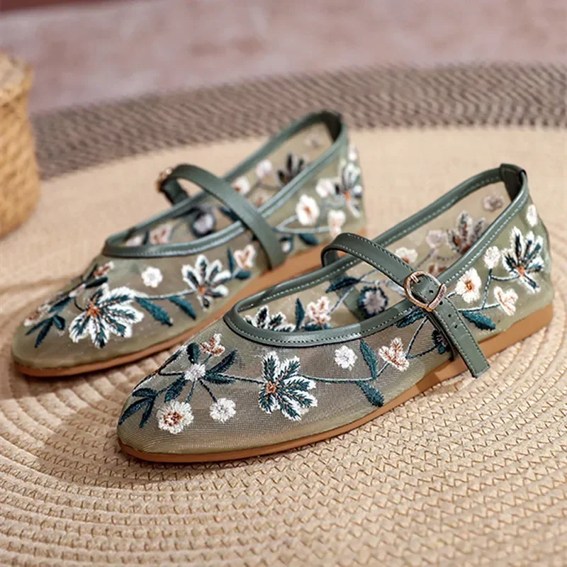 

Модная женская обувь Мэри Джейн ручной работы с вышитыми цветами, летние дышащие легкие нескользящие балетки на плоской подошве с пряжкой на ремне