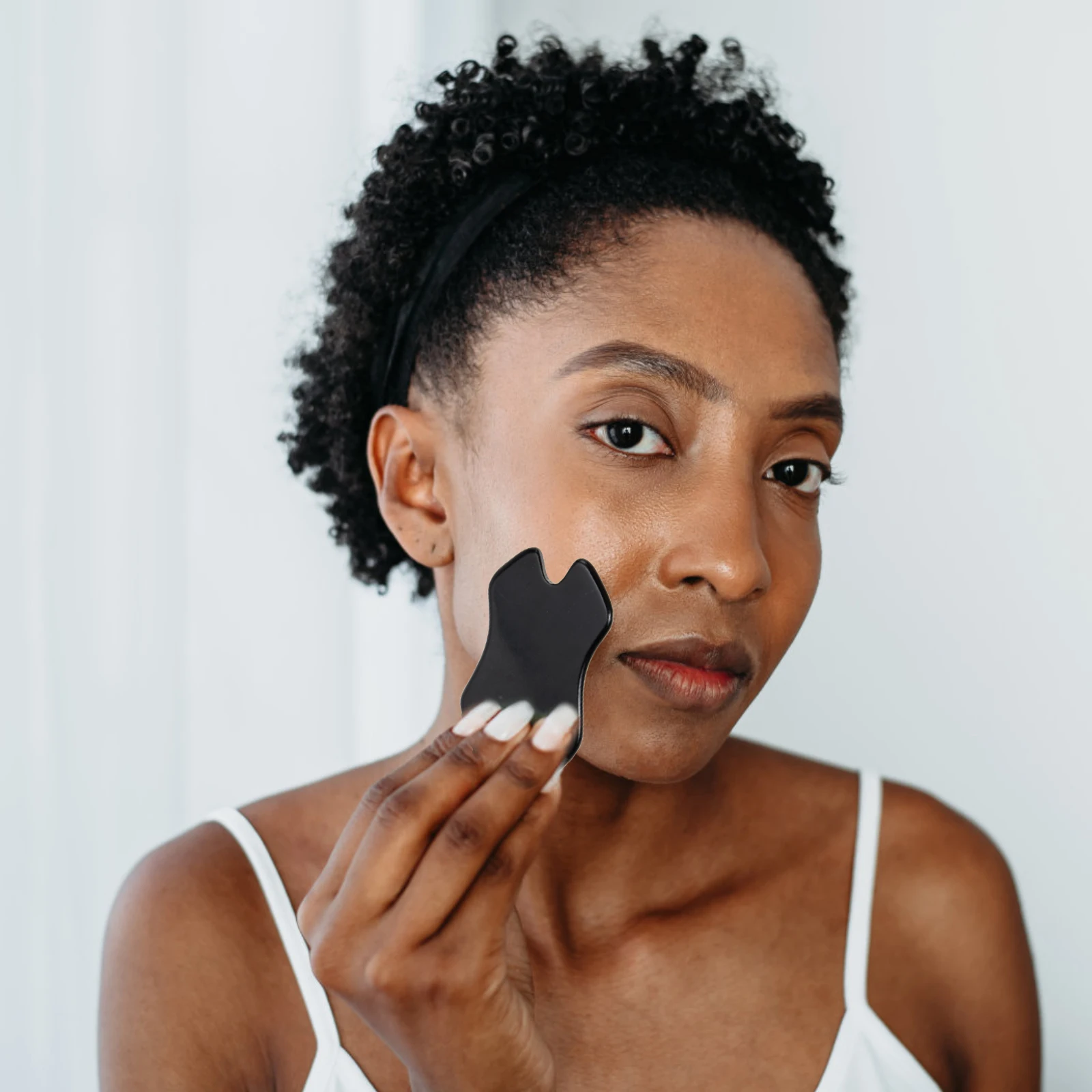 

Gua Sha Scraper Black Bian Stone Facial Massage Tool Skincare Board Smooth Edge Stress Relief Wrinkle Reduction Puffiness