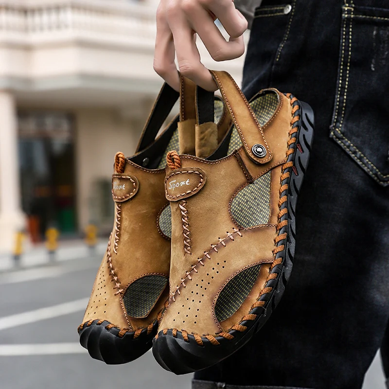 

Large-size Men's Sandals Suitable for Both Beach and Casual Wear. Men's Breathable and Comfortable Sandals.