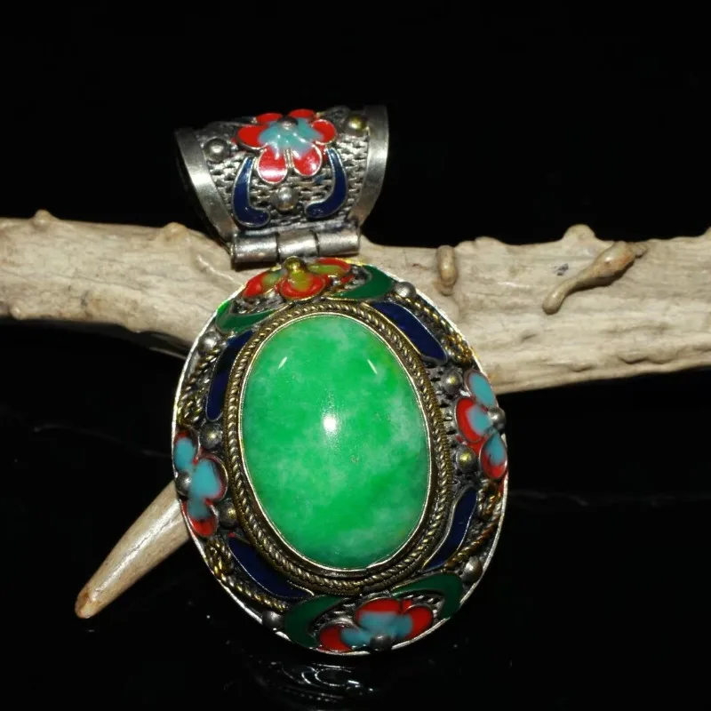 

Тибетское серебро cloisonn é, инкрустированное изумрудными драгоценными камнями, ожерелье, кулон в качестве подарка на день рождения для членов семьи