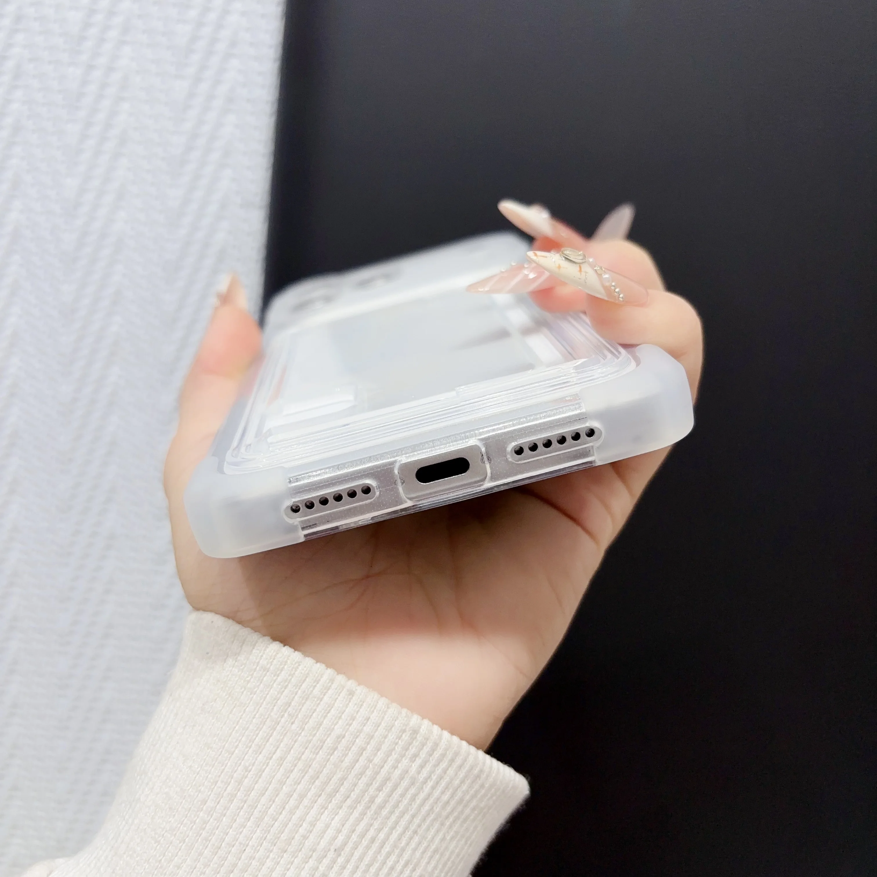 غطاء هاتف مقاوم للصدمات لأجهزة - مراجعة Apple Iphone 16 وسعره