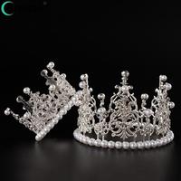 Crystal Vintage Royal Queen King Tiaras Cake Topper Metal Hollow Handmade Cake Toppers Wedding Birthday Cake Decoration Ornament