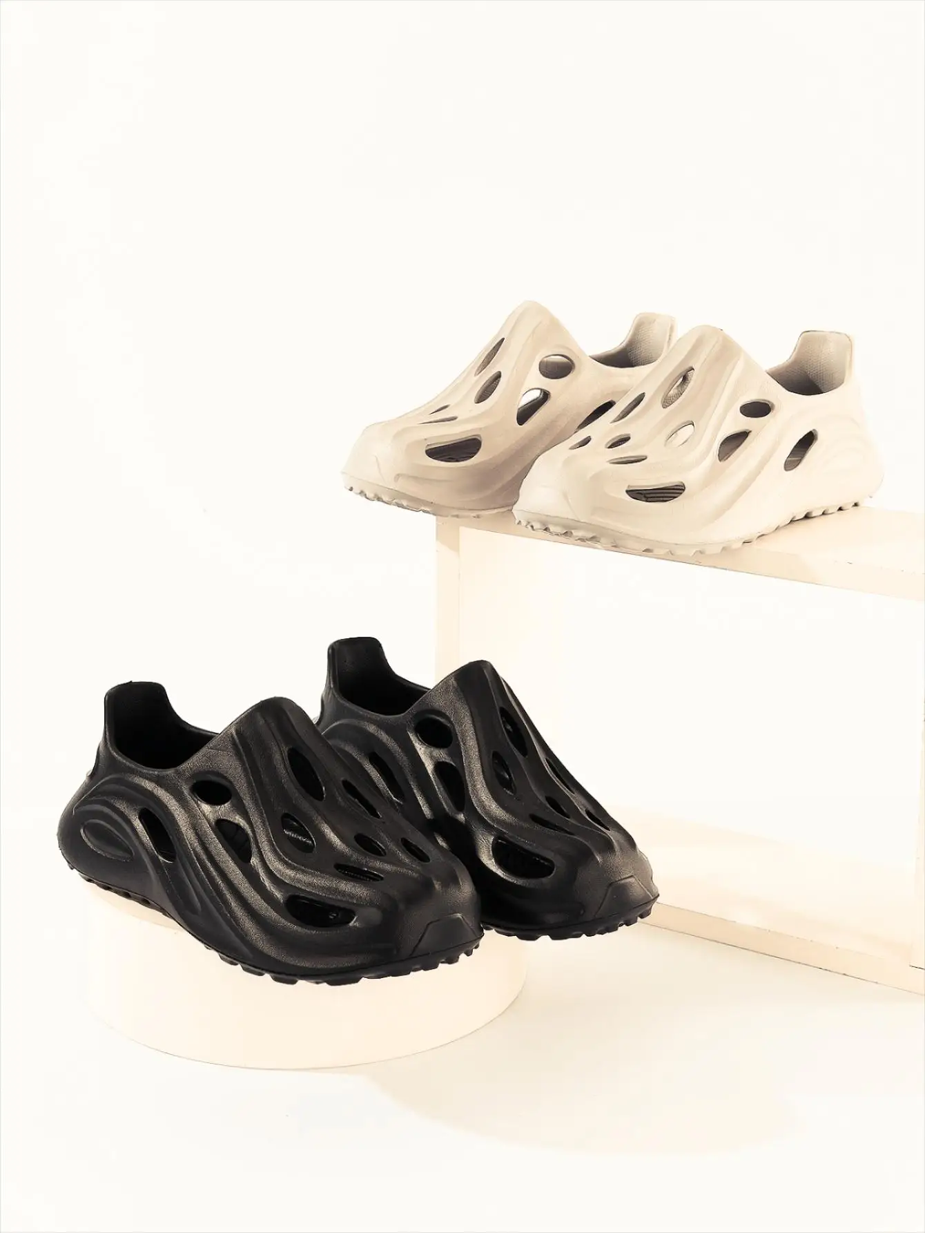 

Men's Couple's Wading Clogs Summer Breathable Thick-Soled Non-Slip Beach Shoes for Men and Women Outdoor Soft-Soled Hole In-The-