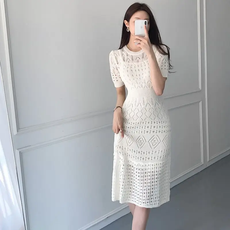 Summer Casual Versatile Short Sleeved Hollow Out Knitted Dress Women's O-neck New Ice Silk Waistband Slim Fashion A-line Dresses