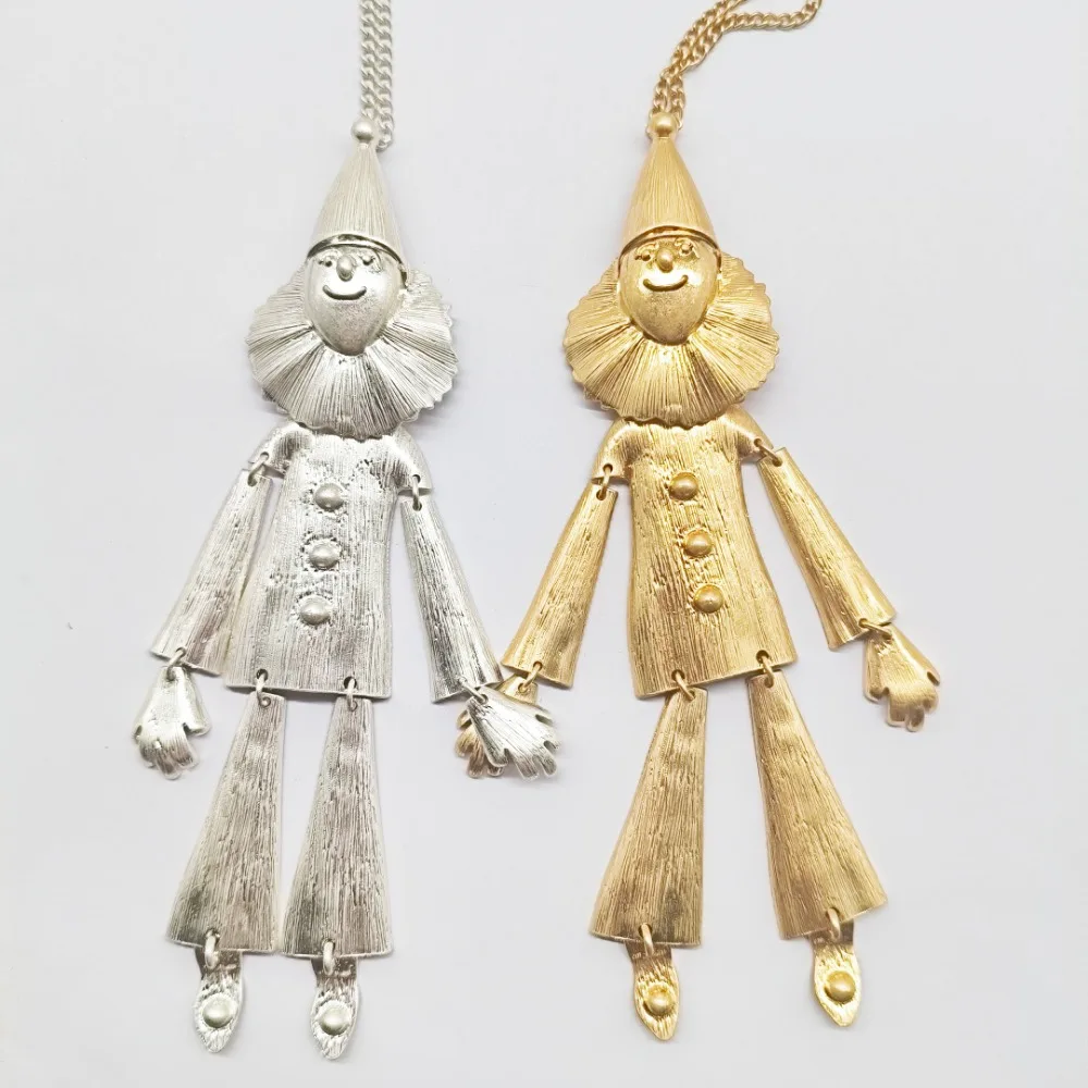 Retro Clown & Swan Pendant Sweater Necklace Rhinestone Inlaid Minimalist Metal Collar Choker Women's Fashion Accessories M1013 image 4