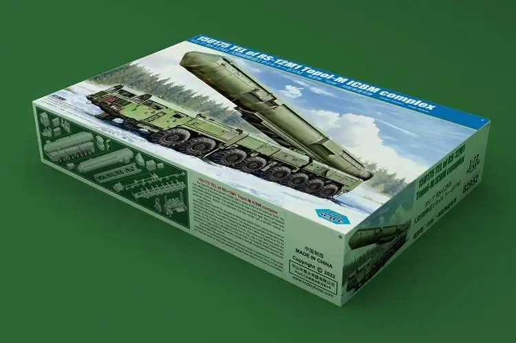 Hobby Boss 82952 1/72 Scale 15U175 TEL of RS-12M1 Topol-M ICBM Complex Model Kit