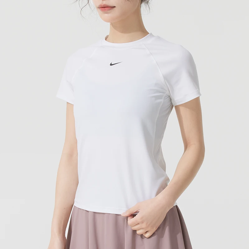 

Nike Women's Sportswear Running Fitness Training Slim Fit Quick-Drying Breathable Round Neck T-Shirt Fv7843-100