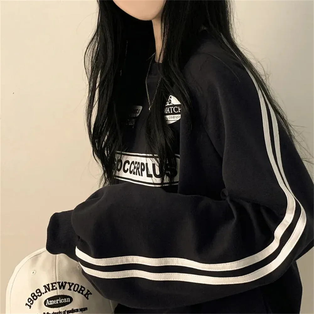 Felpa girocollo nera pigra chic da donna vestibilità ampia stile coreano manica lunga comoda moda casual in cotone