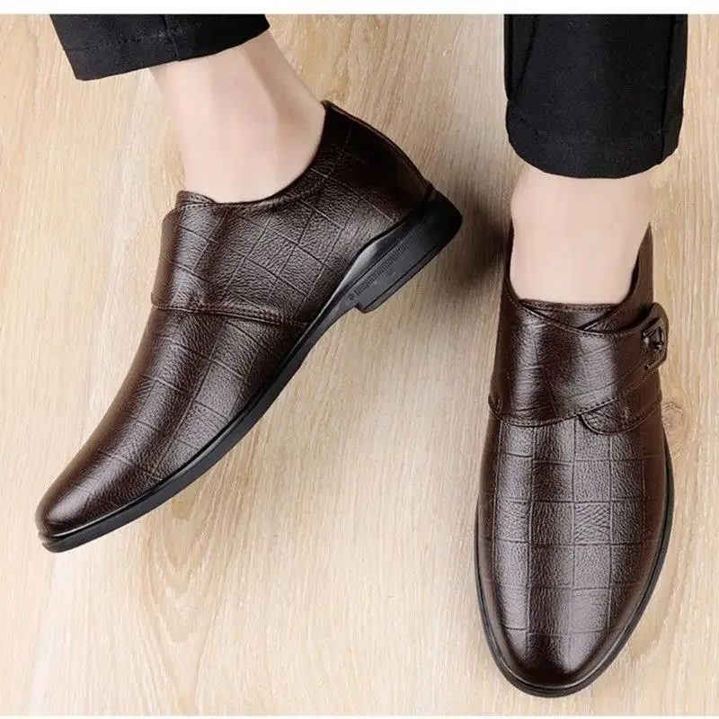 Zapatos de cuero para hombre, calzado de vestir de negocios, elegante y clásico, informal, liquidación Social, estilo legitimo, 2024