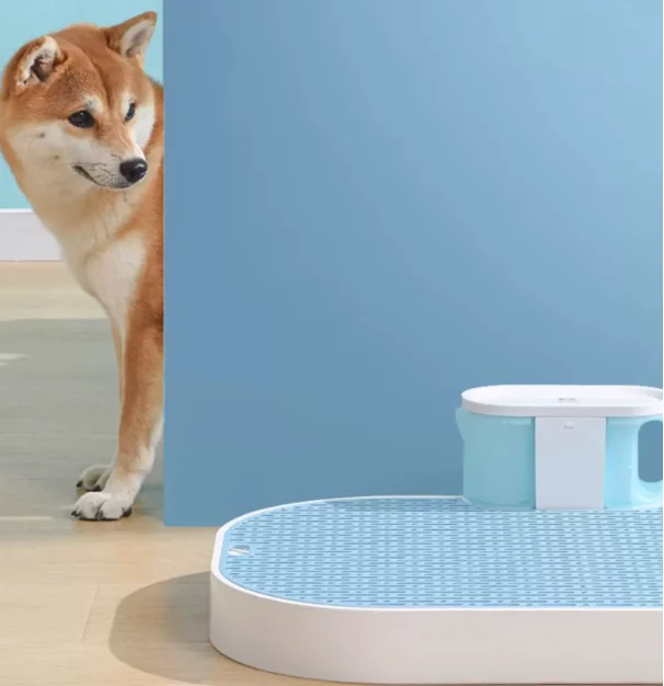 Automatic dog toilet Mesh dog urine pad Indoor pet potty Open removable non-slip pad Design dog toilet