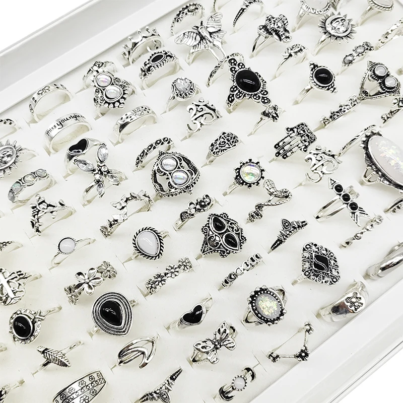 50pcs/Lot Wholesale Bohemia Mix Style Finger Rings for Women Hot Crystal Party Wedding Jewelry Acrylic Enamel Joint Ring Gifts