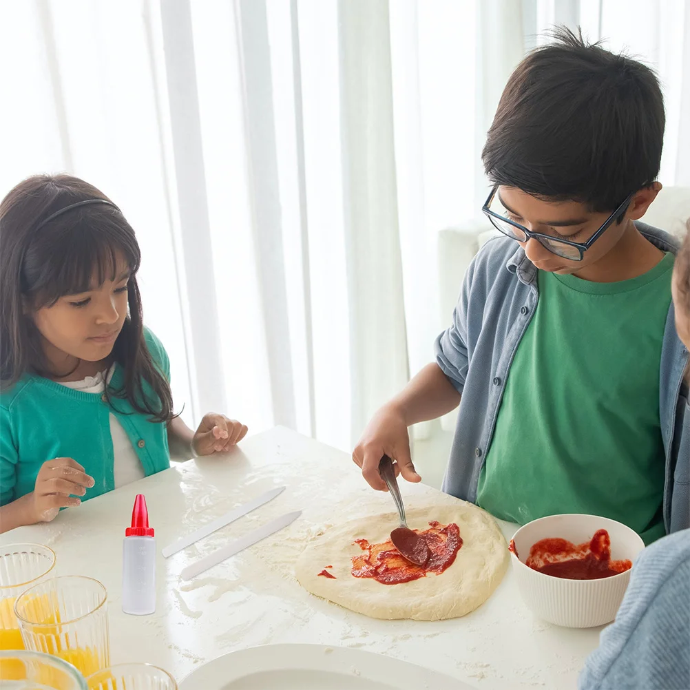 

2Pcs Cake Piping Bottle Fine Workmanship for DIY Decorating Baking Supply Frosting Pot Icing Tool for Cupcakes Cookies Dessert