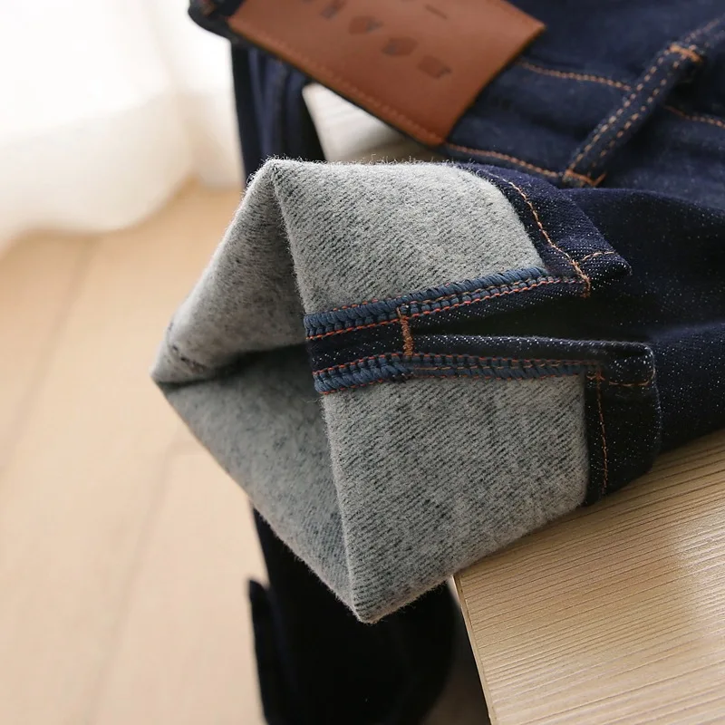 Fleece-gefütterte Jeans für Damen, 2022, Winter, hohe Taille, schmal, gerade, Stretch-Denim-Hose, warme Hose