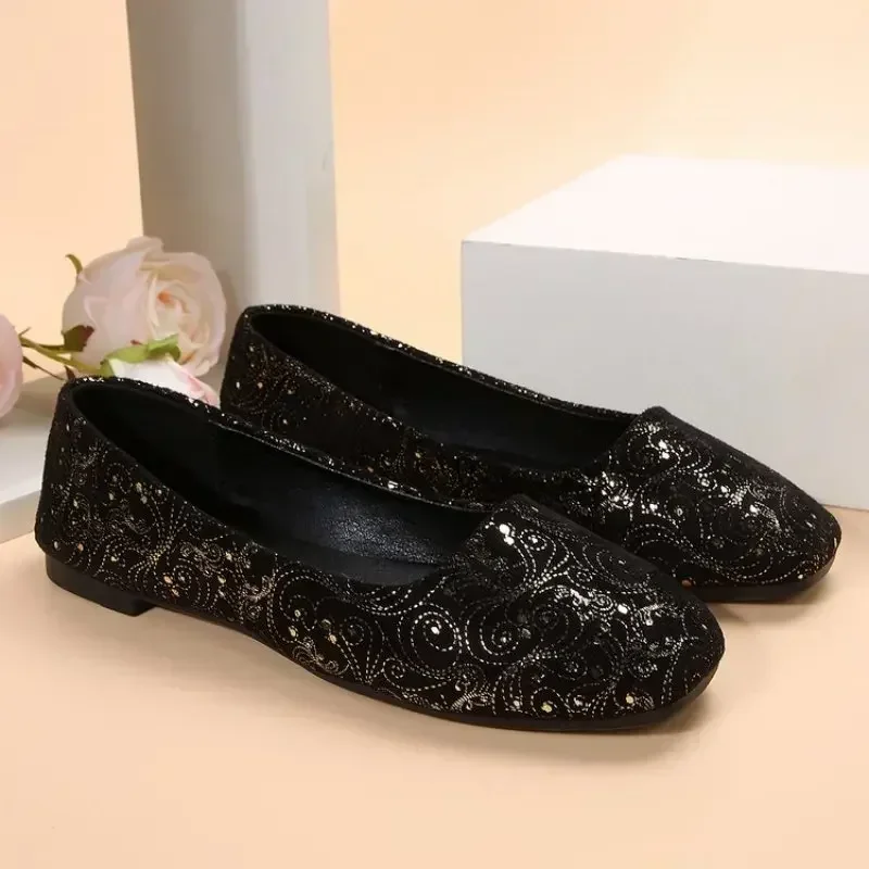 Spring Summer New Women Flats Comfortable Slip on Flat Shoes Sequined Woman Boat Shoes Black Ladies Ballet Flats Plus Size 43