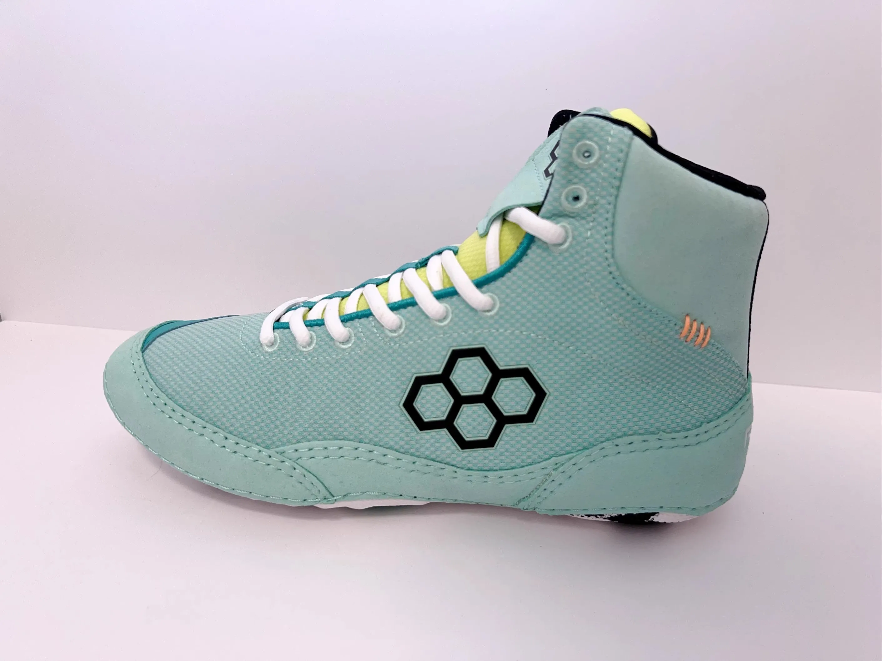 

Breathable men's and women's models New fashion wrestling shoes boxing shoes wear-resistant non-slip sports shoes wear handsome