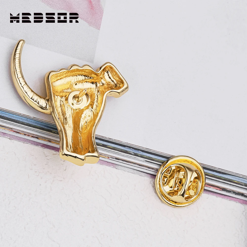 Medsor Intubation Anesthesia Brooch Medical Pin Inlaid Crystal Lanyard Bag Lapel Badge Accessories Gifts for Doctor Nurse Medico