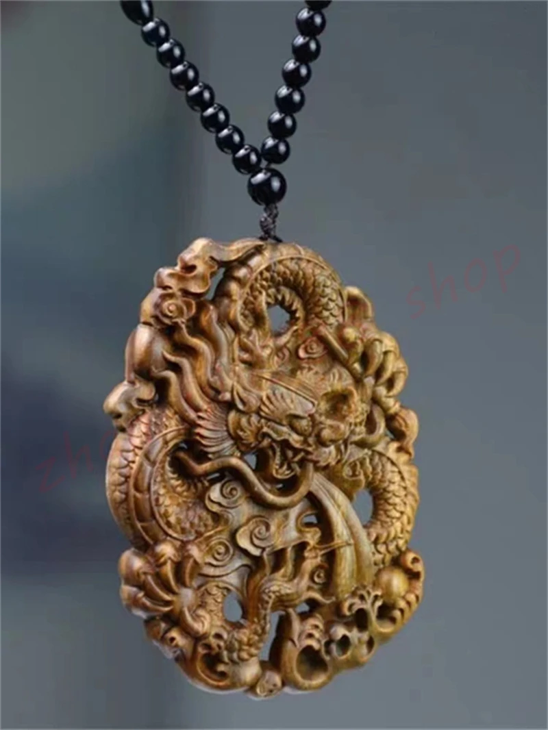 Green sandalwood carved Tengyun Xianglong decorative pendant, zodiac dragon, solid wood carving, auspicious car pendant