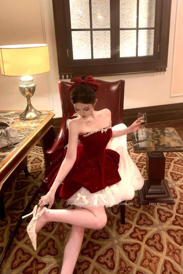 

Red Velvet Bustier Dress Sexy Off Shoulder Bodycon Mini Dress Women's Winter Formal Gown Waist Cinching Holiday Party Cocktail