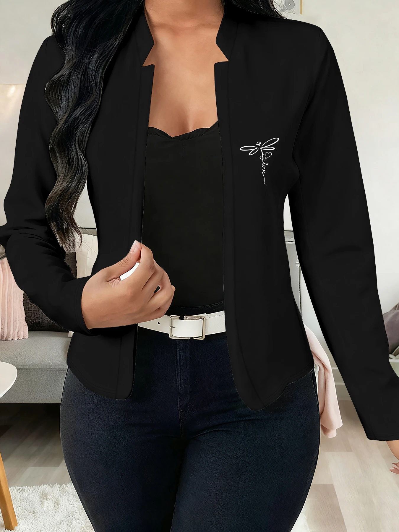 Artistic Line-Drawn Dragonfly Design, Heart Letter Combination Print, Long-Sleeve Slim-Fit Blazer, Artistic and Fresh, Simple and Versatile, Age-Reducing, Stand-Up Collar, Open-Front Commuter Blazer, Suitable for Spring and Autumn, Workplace, Office, Dating, Shopping, Daily Outings, Women's Clothing