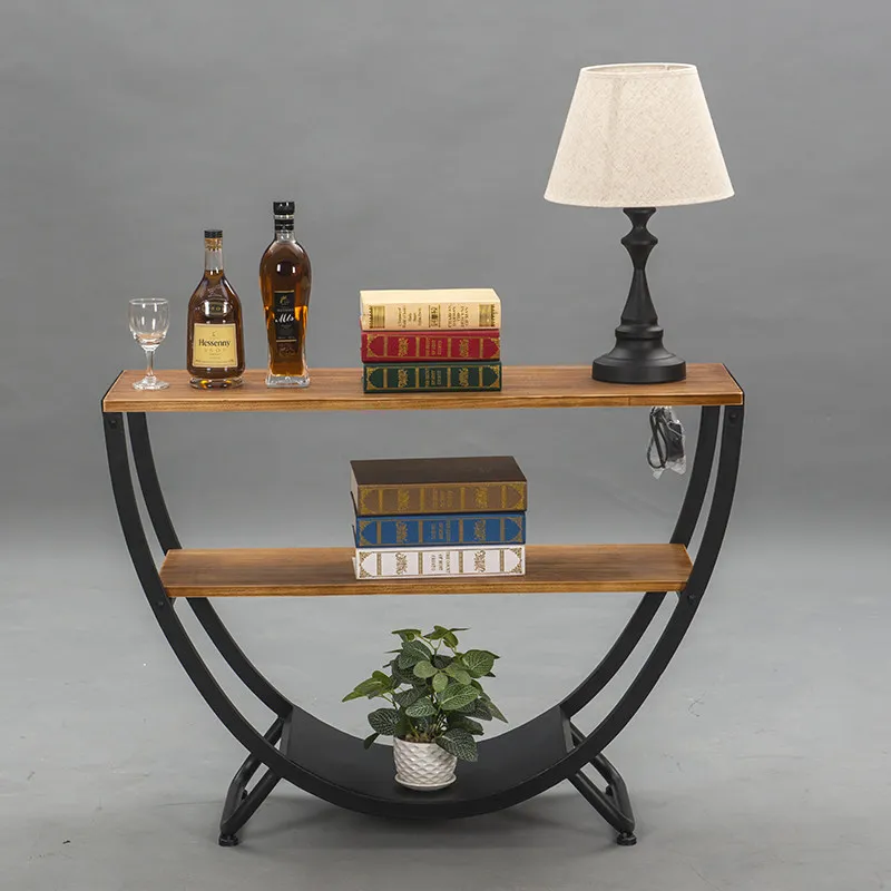 The entrance is directly opposite the door, retro entrance table, living room, wrought iron semi-circular tea room