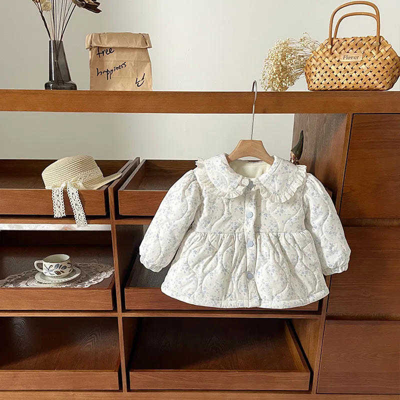 

Свободная хлопковая куртка, корейская детская модная верхняя одежда, парка, осеннее бархатное пальто для маленьких девочек, милый кукольный воротник с цветочным принтом