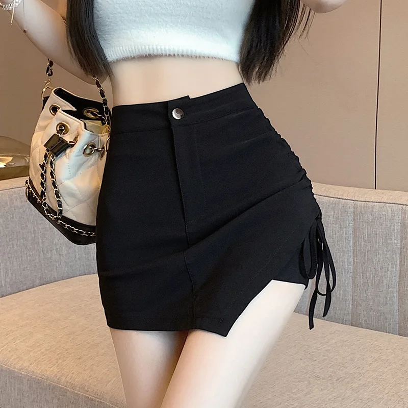 

2024 Design Feeling Elastic Shorts Women's Summer New Irregular Drawstring Half skirt Spicy Girl High Waist Slim Wrap Hips