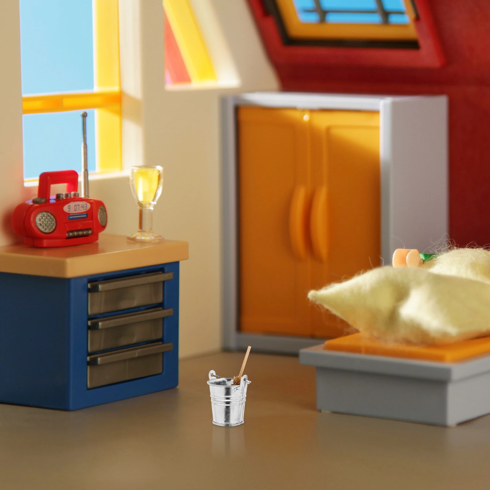 

1 Set Miniature Home Scene Broom Bucket Realistic Detail Dollhouse Decor Props Playhouse Accessories Mini Cleaning Tools Small