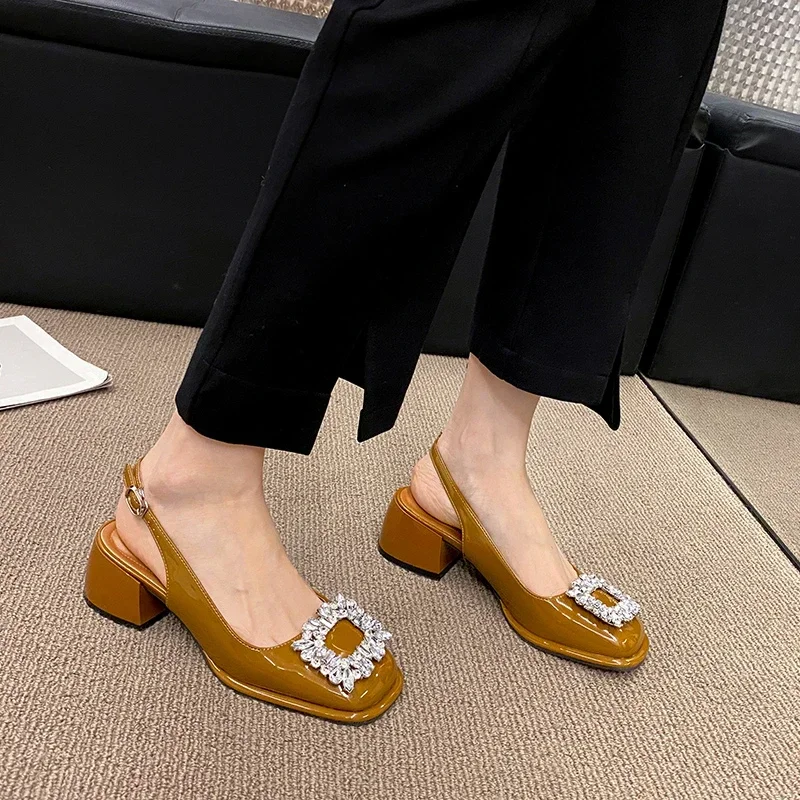 Moda damska Sandały na niskim obcasie Square Toe Crystal Leather Pumps Woman Casual Chunky Heel Romantic Mary Janes Shoes Heels Female