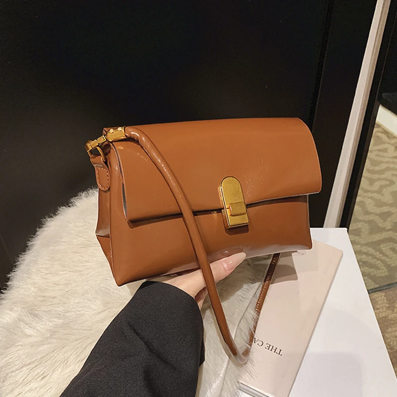 

Женская сумка из масляной кожи с замком, осень-зима, новая однотонная сумка на плечо с прямоугольной молнией, повседневная универсальная сумка через плечо