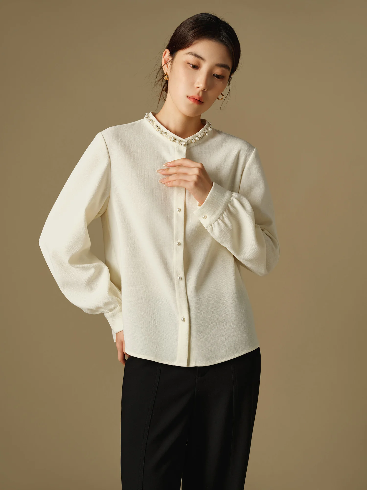 DUSHU Women Beige Shirts Temperament Stand Collar Female Full Sleeve Winter Blouse Lady Front Shoulder Solid Shirt 24DS84475