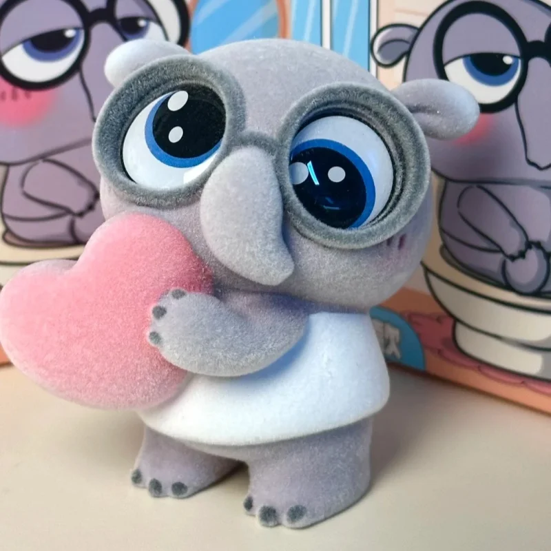 

Новая подлинная в наличии новая маленькая трусливая сумка Yimo, малайский тафир, глухая коробка, популярная для девочек, подарок на день рождения, настольный орнамент, фигурка